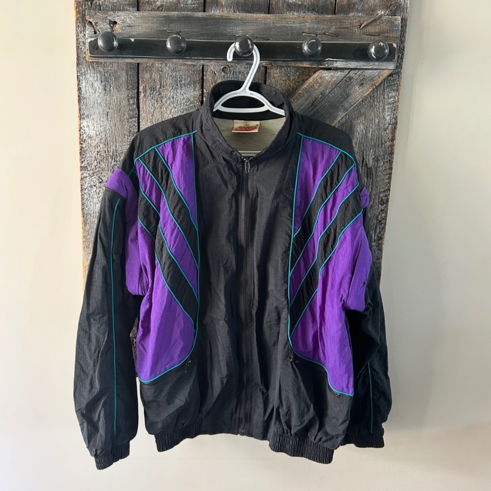 Men's Vintage Light Weight Full Zipper Jacket w/Zip Away Arms Black & Purple
